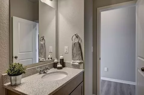 Bath - 8190 Lemon Grass Rd, Peyton, CO 80831 photo 2 of 5