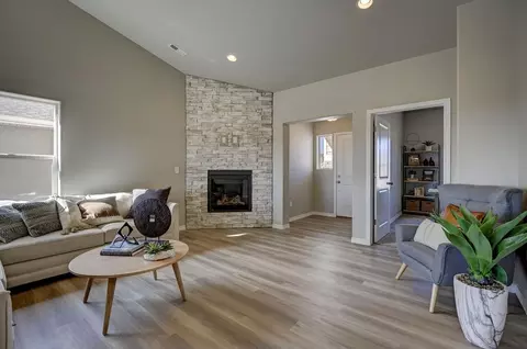Living - 8190 Lemon Grass Rd, Peyton, CO 80831 photo 2 of 3