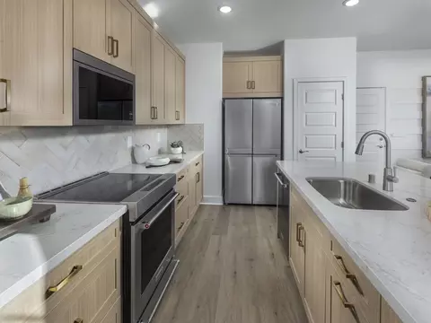 Kitchen - 36205 Cameron Pl, Palm Desert, CA 92211 photo 2 of 4