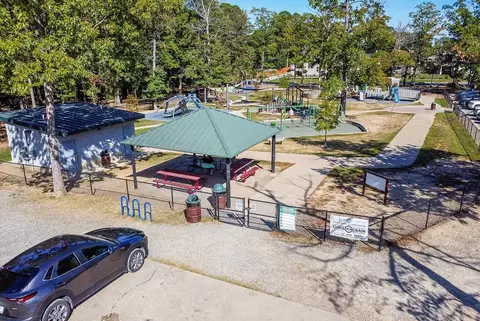 Exterior - 8017 Chesapeake Trl, Bauxite, AR 72011 photo 2 of 4