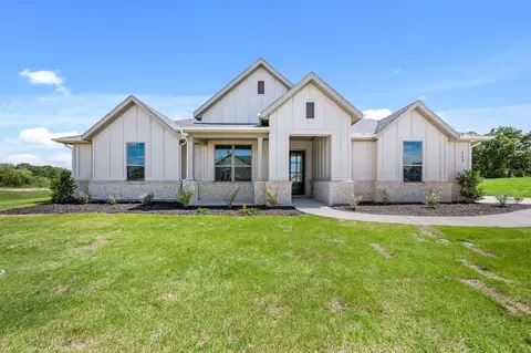 Exterior - 201 Basalt Ln, Azle, TX 76020 photo 4 of 10