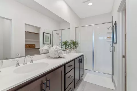 Bath - 6762 Quantum Loop, San Jose, CA 95119 photo 6 of 18