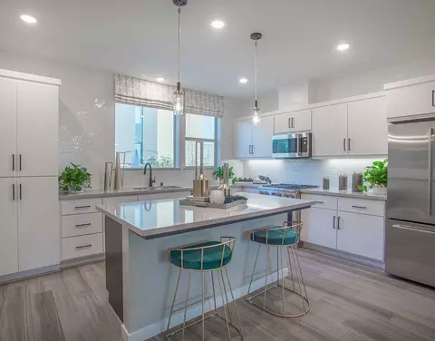 Kitchen - 6762 Quantum Loop, San Jose, CA 95119 photo 11 of 11