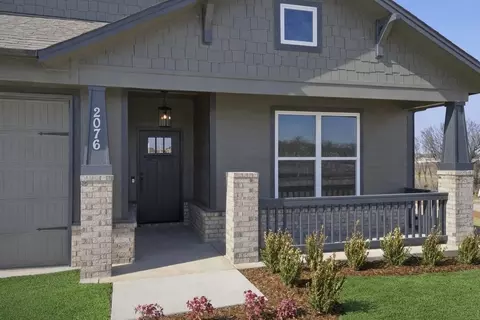 Exterior - 8400 E Galveston St, Broken Arrow, OK 74014 photo 6 of 11