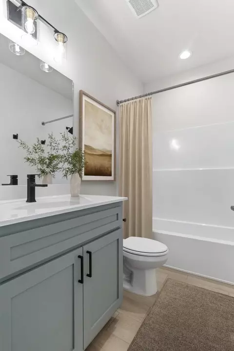 Bath - 8400 E Galveston St, Broken Arrow, OK 74014 photo 3 of 8