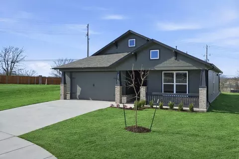 Exterior - 8400 E Galveston St, Broken Arrow, OK 74014 photo 7 of 11