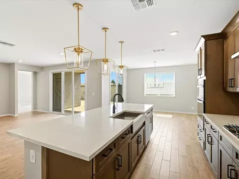 Kitchen - 1139 W Haynes Way, Apache Junction, AZ 85120 photo 3 of 6