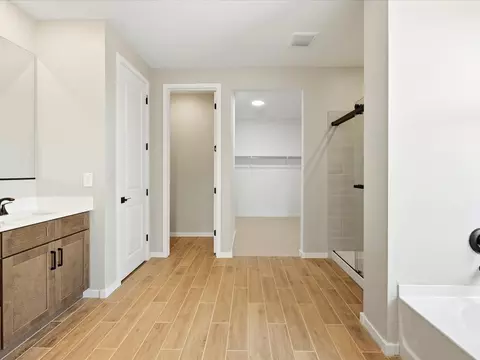 Bath - 1139 W Haynes Way, Apache Junction, AZ 85120 photo 2 of 8