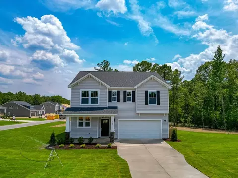 143 Eagle Rock Dr, Lillington, NC 27546