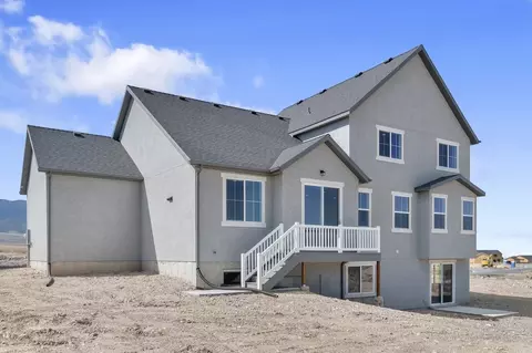 Exterior - 6417 N Vernon Dr, Eagle Mountain, UT 84005 photo 6 of 12
