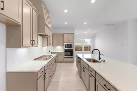 Kitchen - 100 Ridgewell Loop, Georgetown, TX 78633 photo 3 of 3