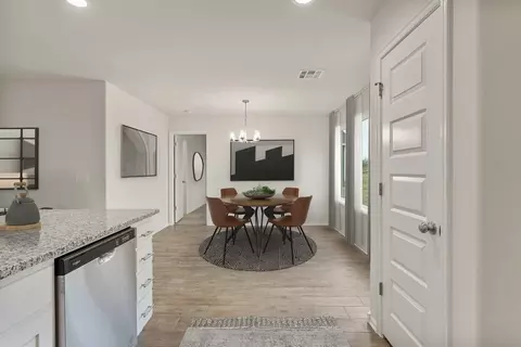 Dining - 1535 E 36th St N, Tulsa, OK 74106 photo 2 of 4