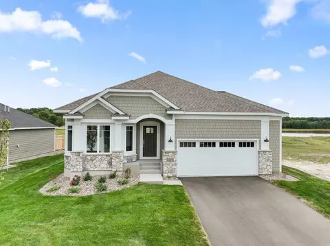 8204 Haywood Dr, Lino Lakes, MN 55014