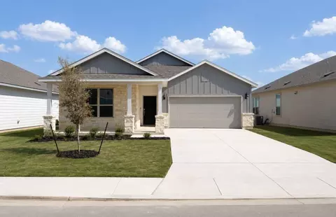 519 Nightingale Ave, Marion, TX 78124