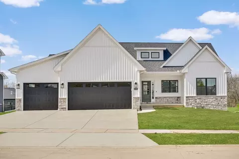 1412 Tinley Ln, Mahomet, IL 61853