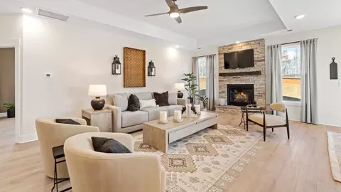 Living - 403 Briggs Dr, Easley, SC 29642 photo 1 of 4