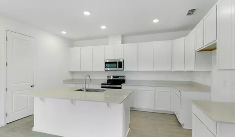 1766 Carnelian St, Deland, FL 32720