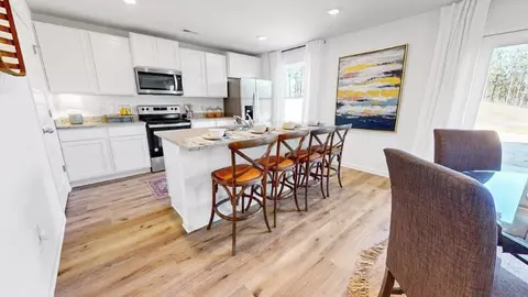 Kitchen - 51 Dockside Rd, Freeport, FL 32439 photo 1 of 4