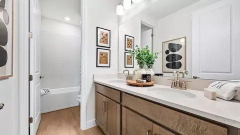 Bath - 7895 Interstellar Ave, Sarasota, FL 34241 photo 14 of 15