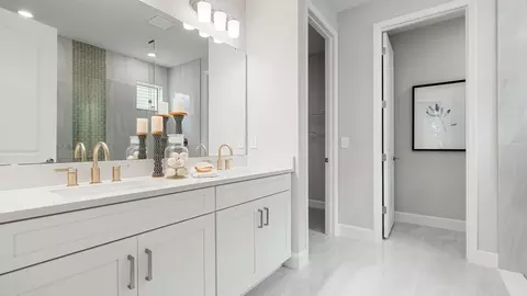 Bath - 7895 Interstellar Ave, Sarasota, FL 34241 photo 5 of 15