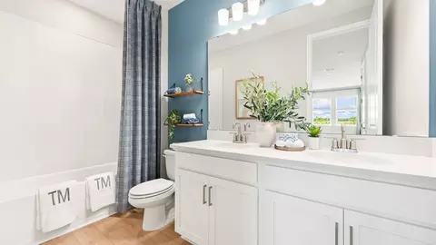 Bath - 7895 Interstellar Ave, Sarasota, FL 34241 photo 3 of 15