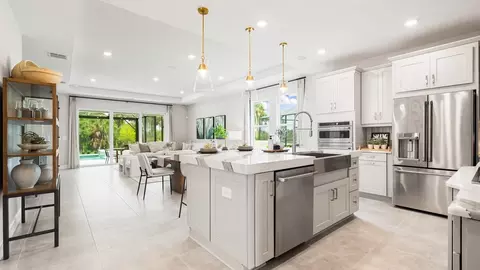 Kitchen - 7895 Interstellar Ave, Sarasota, FL 34241 photo 5 of 11