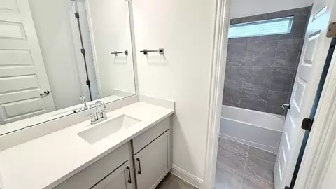 Bath - 241 Mango Cir, Buda, TX 78610 photo 2 of 8