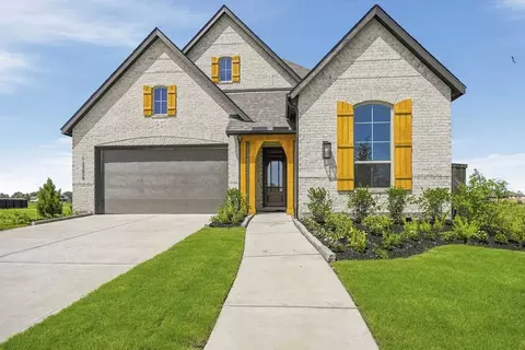 12226 Hyland Ln, Mont Belvieu, TX 77523