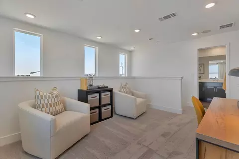 Entry Way - 1419 Roebling St, Lincoln, CA 95648 photo 3 of 8