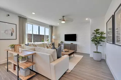 Living - 1419 Roebling St, Lincoln, CA 95648 photo 1 of 4