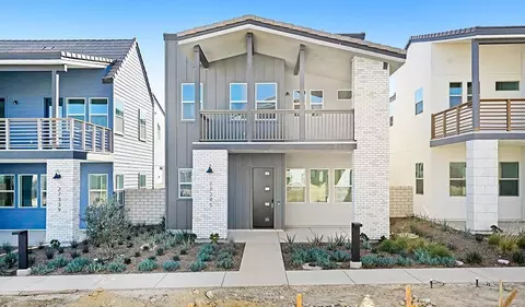27345 Creekwood Ln, Valencia, CA 91381