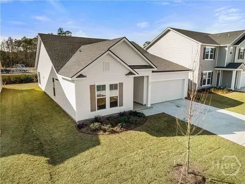 37 Blues Dr, Pooler, GA 31322