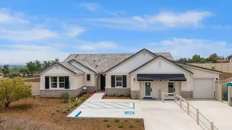 5888 Saddlehorn Ln, Jurupa Valley, CA 92509