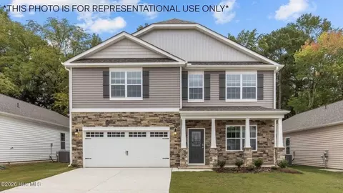 1091 Aviator Ln, Ayden, NC 28513
