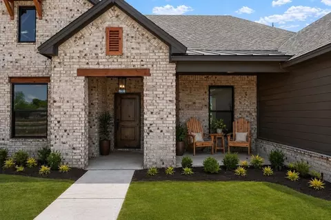 Exterior - 16293 E 101st St N, Owasso, OK 74055 photo 3 of 16