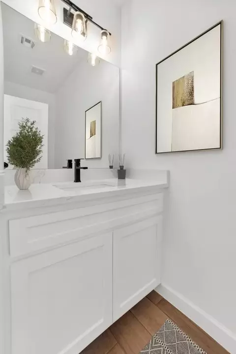 Bath - 16293 E 101st St N, Owasso, OK 74055 photo 3 of 15