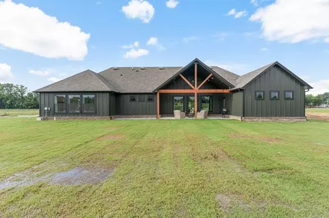 Exterior - 16293 E 101st St N, Owasso, OK 74055 photo 14 of 16