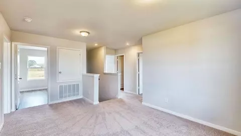 Entry Way - 117 Irelyn Dr, Cleburne, TX 76031 photo 4 of 5
