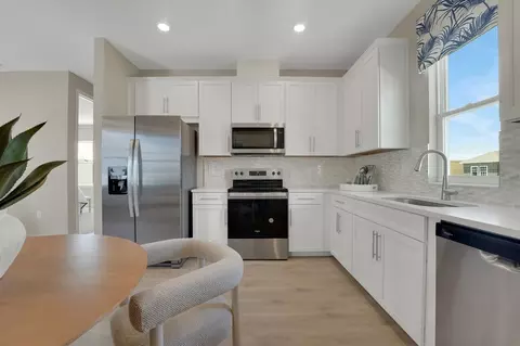 Kitchen - 6406 Rover Way, Saint Cloud, FL 34771 photo 2 of 7