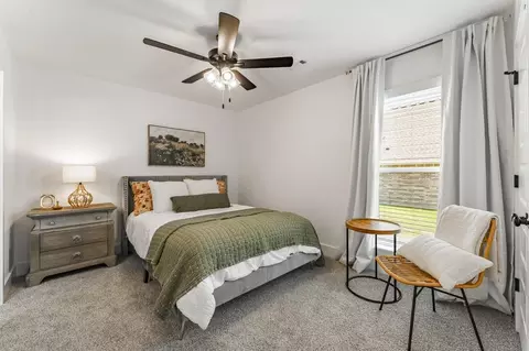 Bedroom - 805 Klenc Rd, Springdale, AR 72762 photo 1 of 6