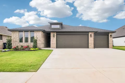 3305 Gunnison River Dr, Yukon, OK 73099