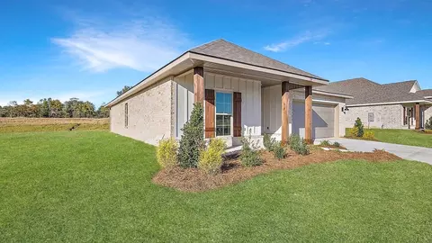 Exterior - 714 Honeysuckle Loop, Canton, MS 39046 photo 2 of 11