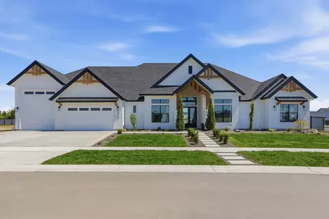2176 N Pillar Falls Way, Eagle, ID 83616