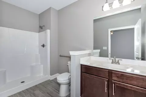 Bath - 18 Main St, Madison, AL 35758 photo 1 of 7