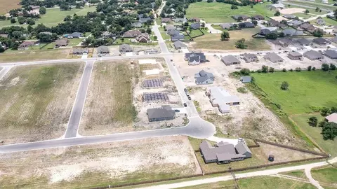 View/Area - 1013 Sydney Blvd, Thorndale, TX 76577 photo 2 of 9