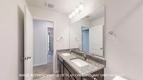 Bath - 1013 Sydney Blvd, Thorndale, TX 76577 photo 4 of 10