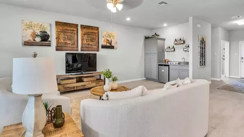 Living - 1013 Sydney Blvd, Thorndale, TX 76577 photo 2 of 2