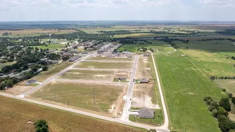 View/Area - 1013 Sydney Blvd, Thorndale, TX 76577 photo 9 of 9