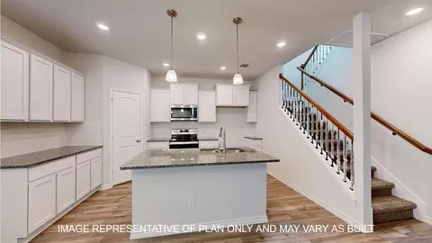 Kitchen - 1013 Sydney Blvd, Thorndale, TX 76577 photo 3 of 6