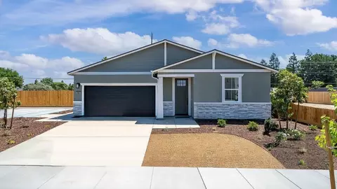 Exterior - 7137 W Nicholas Ave, Visalia, CA 93291 photo 2 of 2